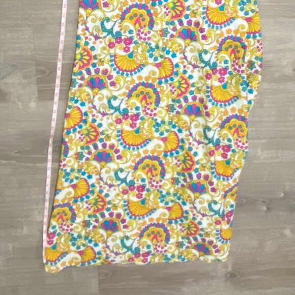 94 (VWC) Vintage. Womens. Handcrafted. Wild Paisley. Dress. - Picture 6 of 16